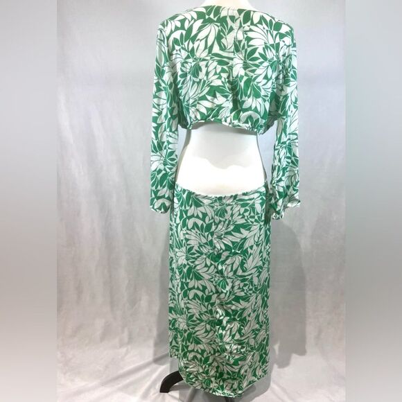 Shade & Shore long sleeve green and white twist front maxi cover up size XL - Picture 7 of 9